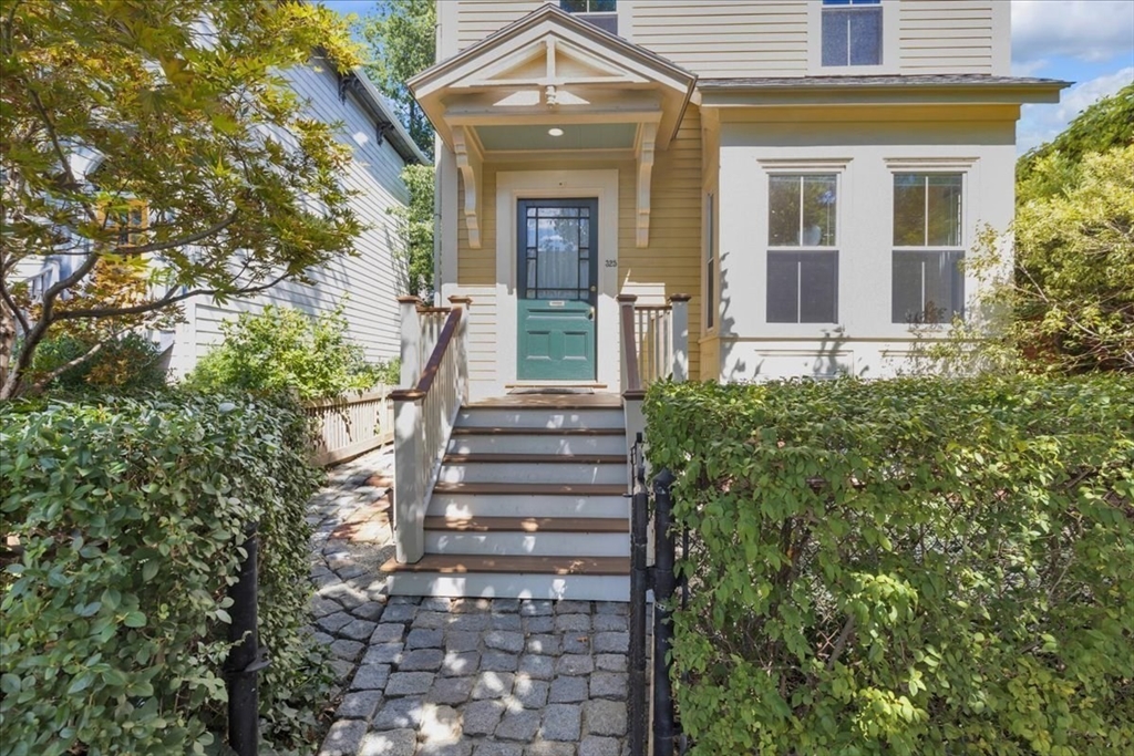 325 Western Ave, Cambridge, Massachusetts, 5 Bedrooms Bedrooms, 9 Rooms Rooms,3 BathroomsBathrooms,Residential Income,For Sale,Western Ave,73389777