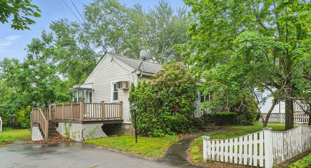 9 Tucker Ter, Randolph, Massachusetts, 2 Bedrooms Bedrooms, 5 Rooms Rooms,1 BathroomBathrooms,Residential,For Sale,Tucker Ter,73389886