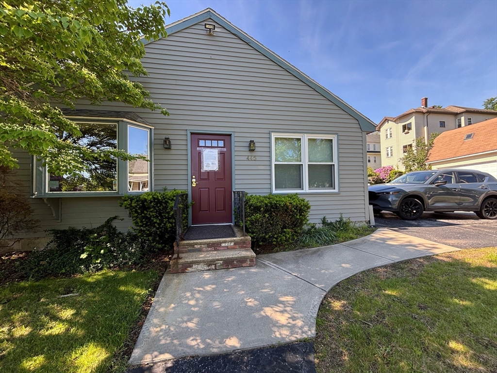 447 Grove St, Worcester, Massachusetts, ,Commercial Sale,For Sale,Grove St,73389897