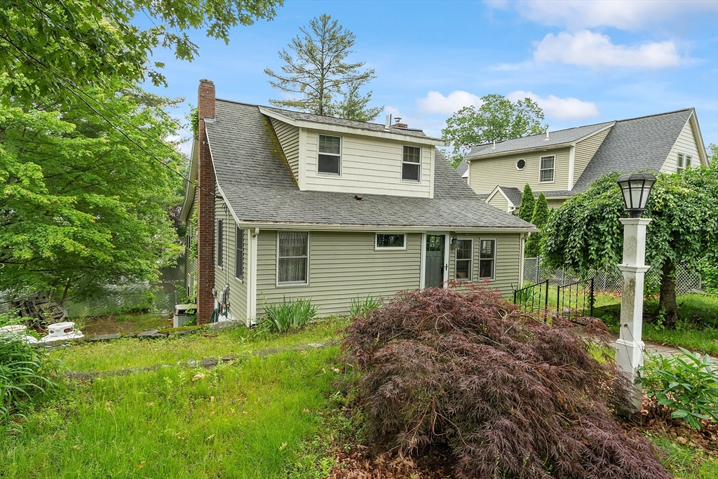 210 Barton Road, Stow, Massachusetts, 3 Bedrooms Bedrooms, 7 Rooms Rooms,1.5 BathroomsBathrooms,Residential,For Sale,Barton Road,73389958