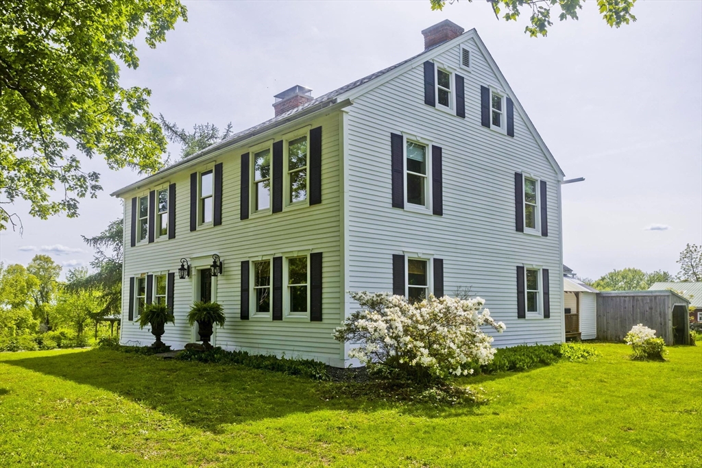 1049 Upper Church St, Hardwick, Massachusetts, 4 Bedrooms Bedrooms, 10 Rooms Rooms,2 BathroomsBathrooms,Residential,For Sale,Upper Church St,73389984