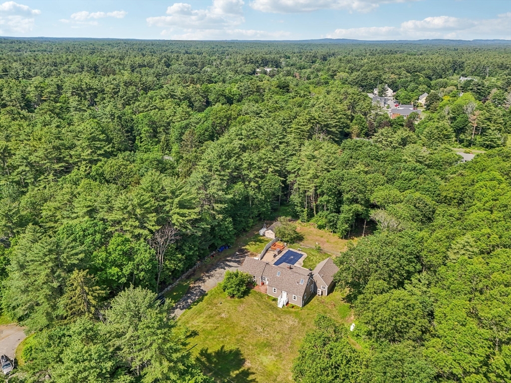 19 Cross Rd, Boxford, Massachusetts, 3 Bedrooms Bedrooms, 6 Rooms Rooms,2 BathroomsBathrooms,Residential,For Sale,Cross Rd,73390123