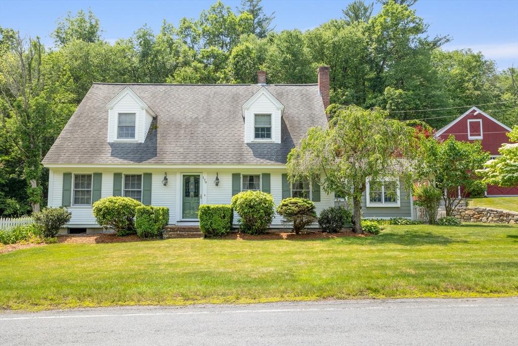 170 Dunstable Rd, Westford, Massachusetts, 4 Bedrooms Bedrooms, 8 Rooms Rooms,2.5 BathroomsBathrooms,Residential,For Sale,Dunstable Rd,73390129