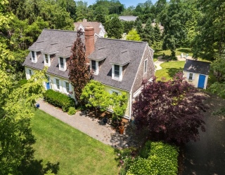 10 Westmoreland, Falmouth, Massachusetts, 4 Bedrooms Bedrooms, 8 Rooms Rooms,3 BathroomsBathrooms,Residential,For Sale,Westmoreland,73390325