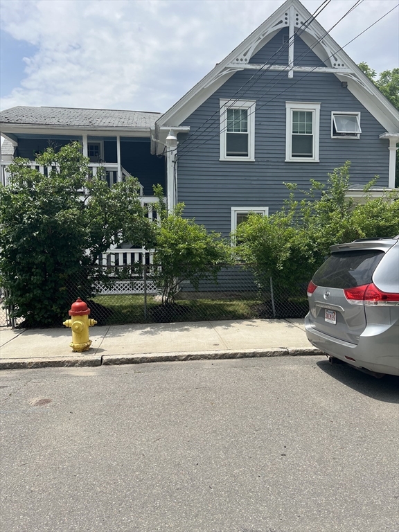 180 Hign Street, Fitchburg, Massachusetts, 5 Bedrooms Bedrooms, 11 Rooms Rooms,3 BathroomsBathrooms,Residential Income,For Sale,Hign Street,73390208