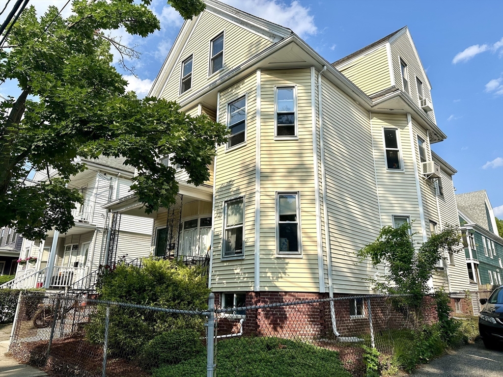 95 Pearson Ave, Somerville, Massachusetts, 2 Bedrooms Bedrooms, 5 Rooms Rooms,1 BathroomBathrooms,Residential,For Sale,Pearson Ave,73390273