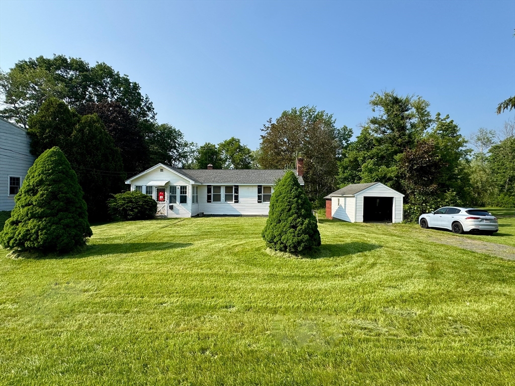 105 Crane Ave, Pittsfield, Massachusetts, 2 Bedrooms Bedrooms, 5 Rooms Rooms,Residential,For Sale,Crane Ave,73390439