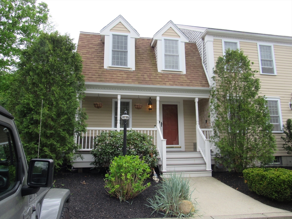 77 Evergreen Street, Kingston, Massachusetts, 2 Bedrooms Bedrooms, 4 Rooms Rooms,1.5 BathroomsBathrooms,Residential,For Sale,Evergreen Street,73390410