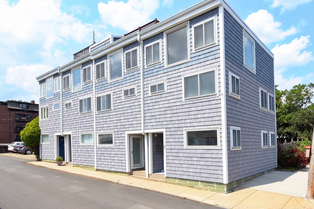 2 Ferry Street, Chelsea, Massachusetts, 2 Bedrooms Bedrooms, 5 Rooms Rooms,2 BathroomsBathrooms,Residential,For Sale,Ferry Street,73390448