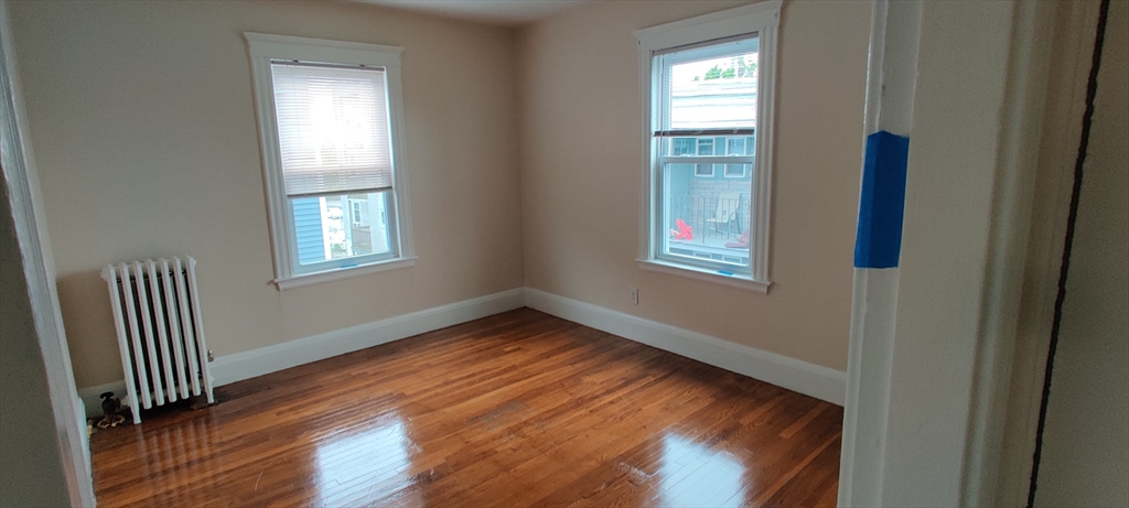 30 Harwood, Lynn, Massachusetts, 2 Bedrooms Bedrooms, 4 Rooms Rooms,1 BathroomBathrooms,Residential Lease,For Rent,Harwood,73390533