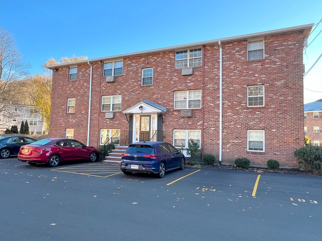 2 Colonial Village Dr., Arlington, Massachusetts, 2 Bedrooms Bedrooms, 5 Rooms Rooms,1 BathroomBathrooms,Residential Lease,For Rent,Colonial Village Dr.,73390532