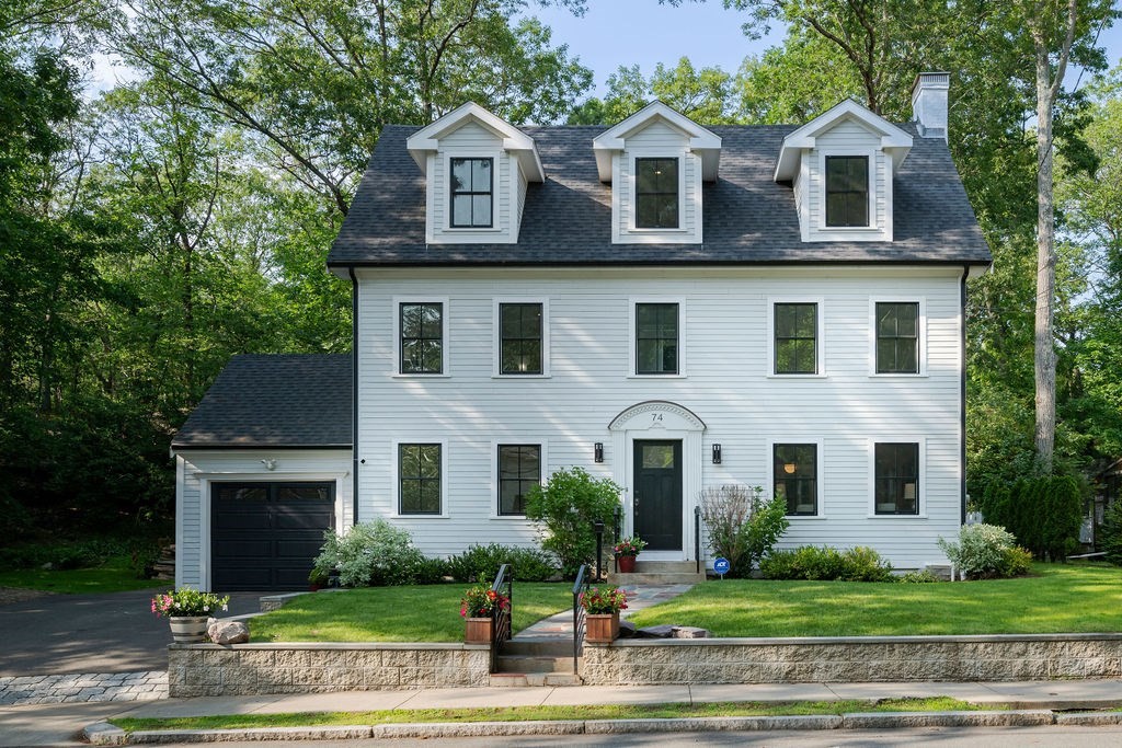 74 Dedham St, Newton, Massachusetts, 4 Bedrooms Bedrooms, 11 Rooms Rooms,4.5 BathroomsBathrooms,Residential,For Sale,Dedham St,73390406