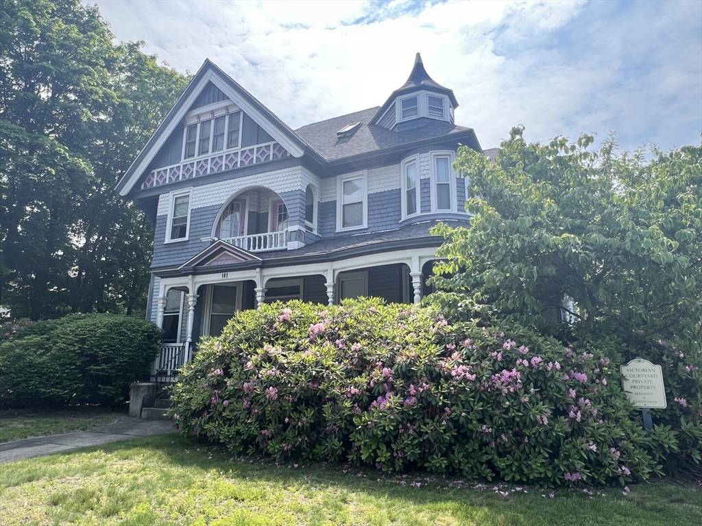 141 Pleasant Street, Attleboro, Massachusetts, 2 Bedrooms Bedrooms, 5 Rooms Rooms,2 BathroomsBathrooms,Residential,For Sale,Pleasant Street,73390527