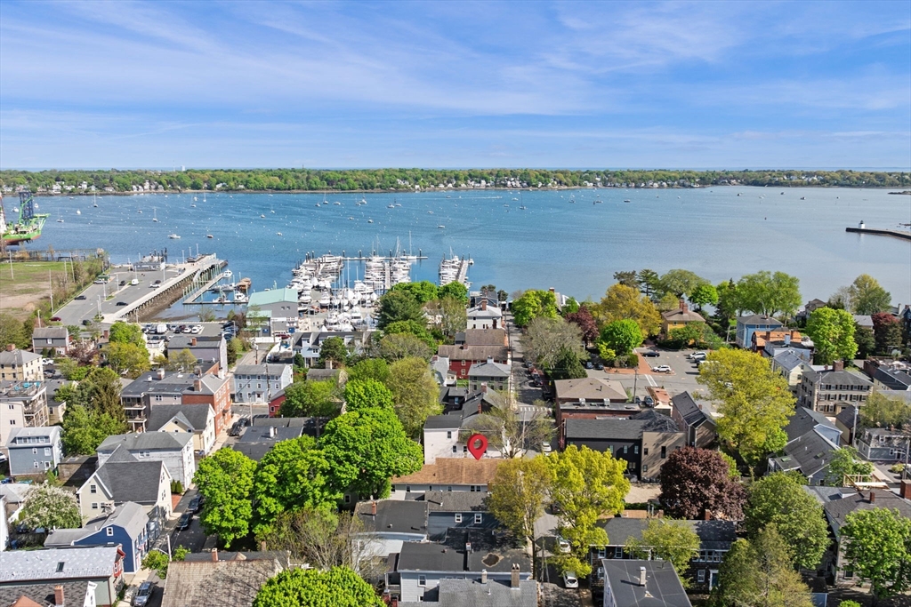 23 Turner St, Salem, Massachusetts, 3 Bedrooms Bedrooms, 6 Rooms Rooms,1 BathroomBathrooms,Residential,For Sale,Turner St,73390542