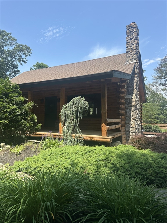 54 Pond St, Rehoboth, Massachusetts, 2 Bedrooms Bedrooms, 6 Rooms Rooms,2 BathroomsBathrooms,Residential,For Sale,Pond St,73390842