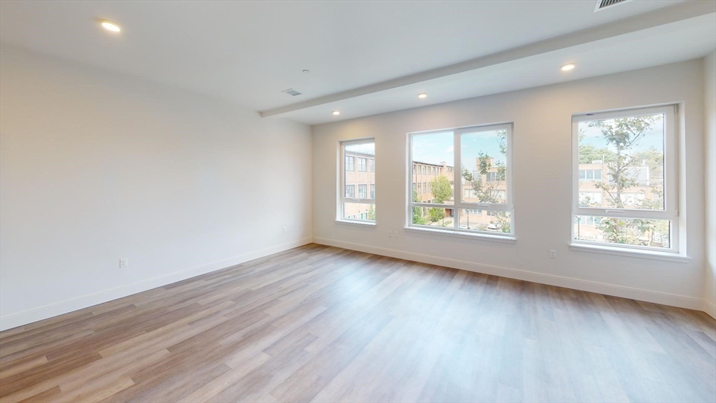 959 Dorchester Ave, Boston, Massachusetts, 2 Bedrooms Bedrooms, 3 Rooms Rooms,2 BathroomsBathrooms,Residential Lease,For Rent,Dorchester Ave,73390901