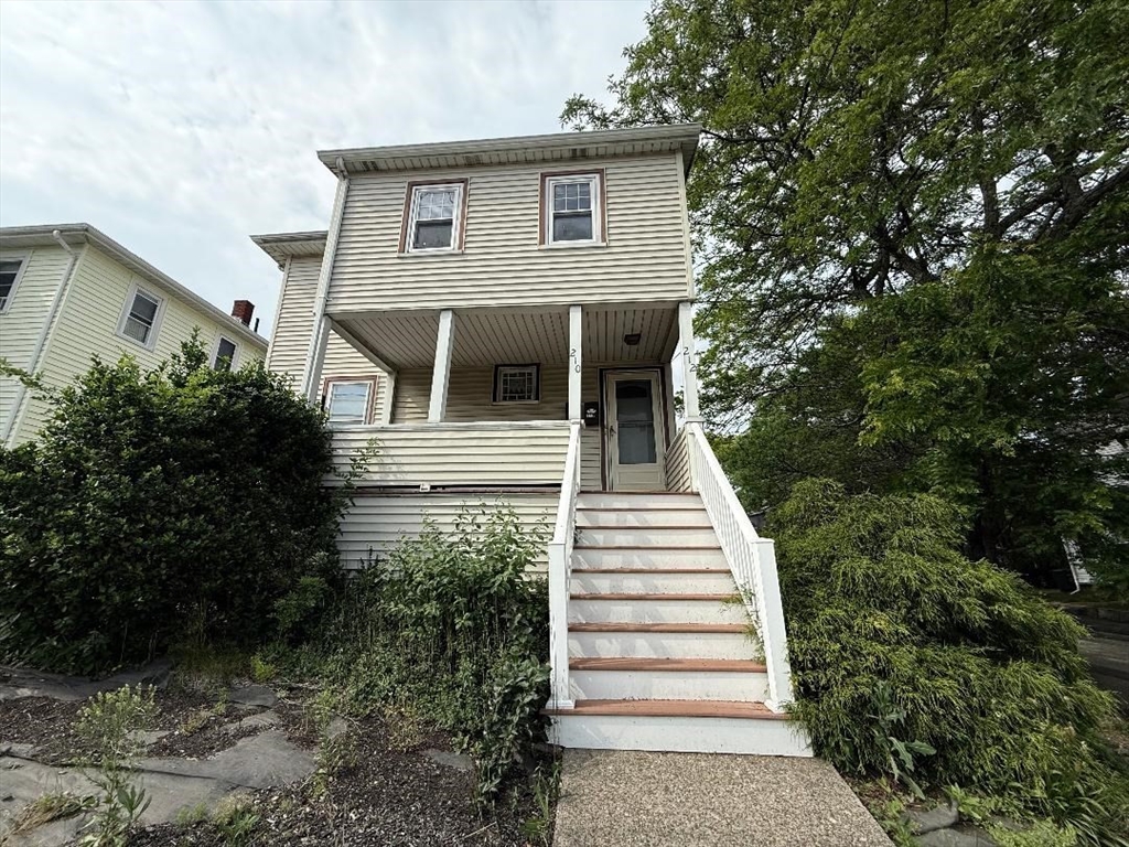210 Quincy Ave, Quincy, Massachusetts, 2 Bedrooms Bedrooms, 5 Rooms Rooms,1 BathroomBathrooms,Residential Lease,For Rent,Quincy Ave,73390958