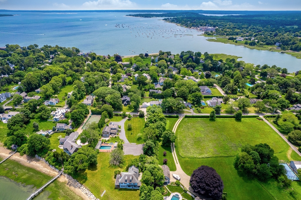 173 Powder Point Ave, Duxbury, Massachusetts, 5 Bedrooms Bedrooms, 12 Rooms Rooms,3.5 BathroomsBathrooms,Residential,For Sale,Powder Point Ave,73390792