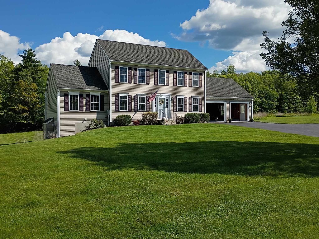 21 Victoria Lane, Templeton, Massachusetts, 3 Bedrooms Bedrooms, 5 Rooms Rooms,2.5 BathroomsBathrooms,Residential,For Sale,Victoria Lane,73391034