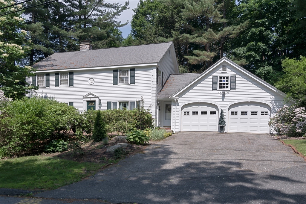 5 Old English Rd, Worcester, Massachusetts, 4 Bedrooms Bedrooms, 9 Rooms Rooms,2.5 BathroomsBathrooms,Residential,For Sale,Old English Rd,73391054