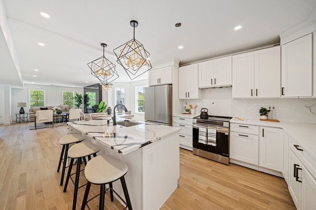 1135-1137 Hyde Park Ave, Boston, Massachusetts, 9 Bedrooms Bedrooms, 16 Rooms Rooms,5 BathroomsBathrooms,Residential,For Sale,Hyde Park Ave,73391183