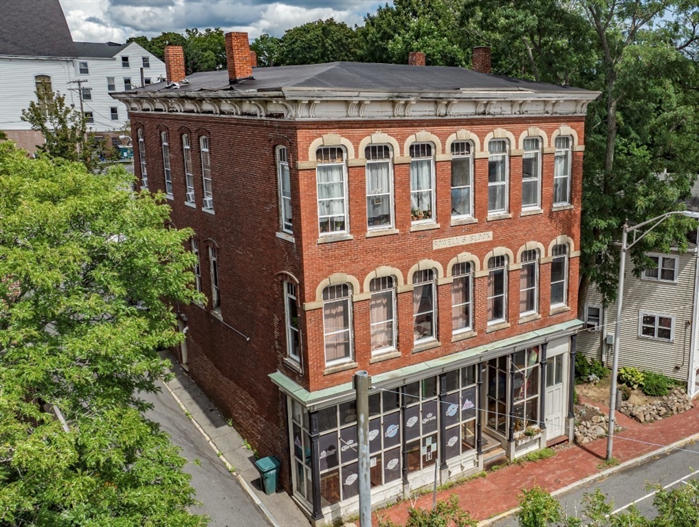 11 Elm St, Amesbury, Massachusetts, ,Commercial Sale,For Sale,Elm St,73283400