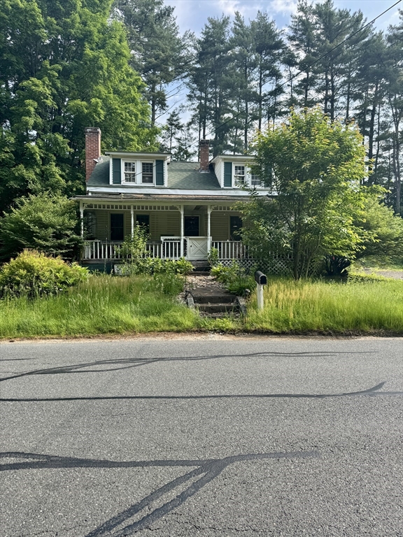 45 River St, Belchertown, Massachusetts, 2 Bedrooms Bedrooms, 4 Rooms Rooms,1 BathroomBathrooms,Residential,For Sale,River St,73391373
