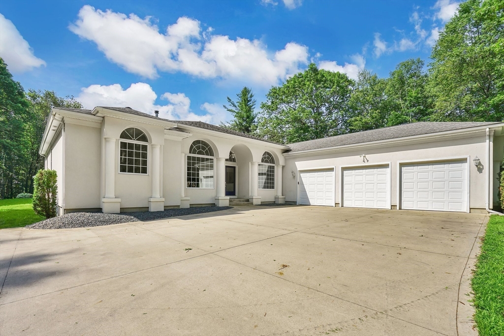 716 Woodland Way, Russell, Massachusetts, 3 Bedrooms Bedrooms, 9 Rooms Rooms,2.5 BathroomsBathrooms,Residential,For Sale,Woodland Way,73386886