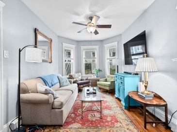 12 Houghton St, Boston, Massachusetts, 2 Bedrooms Bedrooms, 5 Rooms Rooms,1 BathroomBathrooms,Residential Lease,For Rent,Houghton St,73392063