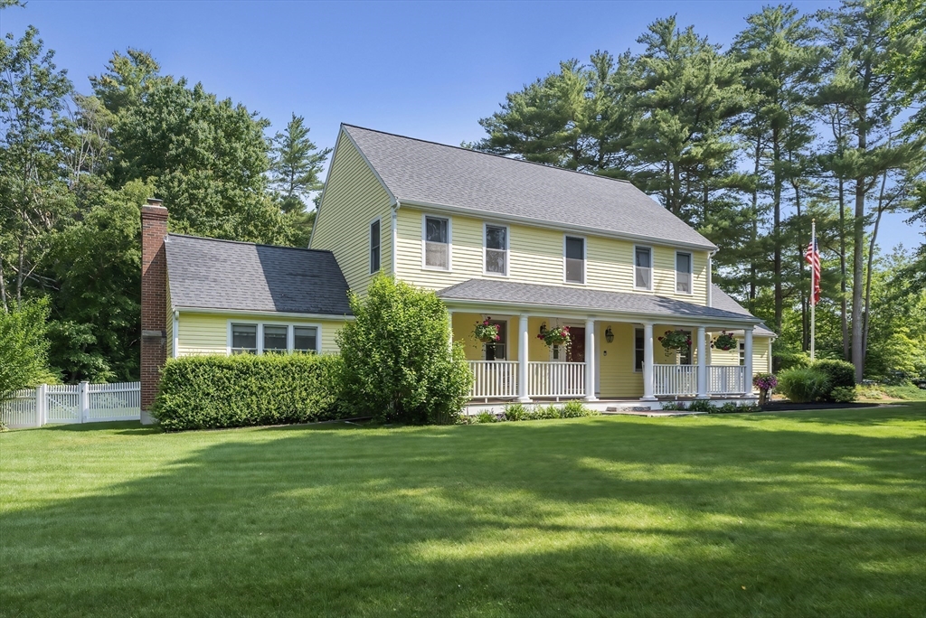 21 Hill Farm Rd, Pembroke, Massachusetts, 4 Bedrooms Bedrooms, 8 Rooms Rooms,2.5 BathroomsBathrooms,Residential,For Sale,Hill Farm Rd,73391898