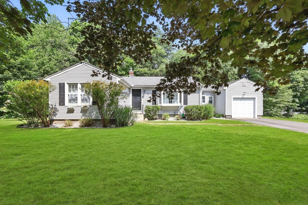 59 Searle Rd, South Hadley, Massachusetts, 3 Bedrooms Bedrooms, 6 Rooms Rooms,1 BathroomBathrooms,Residential,For Sale,Searle Rd,73392045