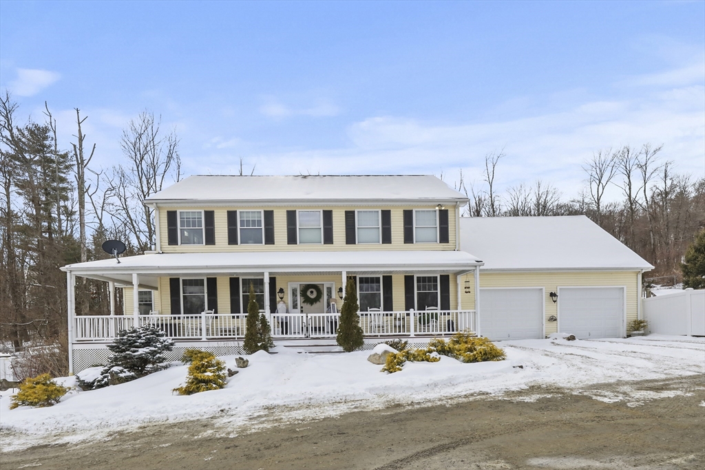 21 East St, Stockbridge, Massachusetts, 4 Bedrooms Bedrooms, 10 Rooms Rooms,3 BathroomsBathrooms,Residential,For Sale,East St,73391914