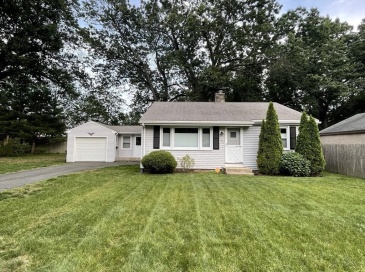 103 Kirby St, Springfield, Massachusetts, 2 Bedrooms Bedrooms, 4 Rooms Rooms,1 BathroomBathrooms,Residential Lease,For Rent,Kirby St,73392791