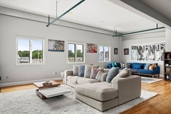 1391 Hyde Park Ave, Boston, Massachusetts, 1 Bedroom Bedrooms, 2 Rooms Rooms,1 BathroomBathrooms,Residential Lease,For Rent,Hyde Park Ave,73394495