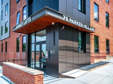 70 Parker Hill Ave, Boston, Massachusetts, 2 Bedrooms Bedrooms, 5 Rooms Rooms,2 BathroomsBathrooms,Residential Lease,For Rent,Parker Hill Ave,73394687