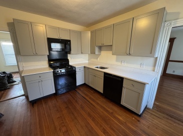 139 Cottage Street, Everett, Massachusetts, 3 Bedrooms Bedrooms, 5 Rooms Rooms,1 BathroomBathrooms,Residential Lease,For Rent,Cottage Street,73395052