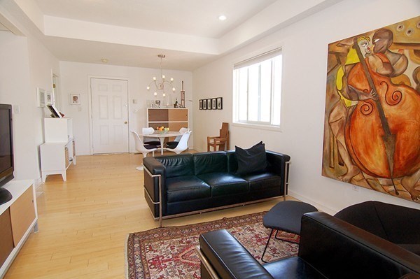 61 Cedar Street, Cambridge, Massachusetts, 3 Bedrooms Bedrooms, 6 Rooms Rooms,2 BathroomsBathrooms,Residential Lease,For Rent,Cedar Street,73395337