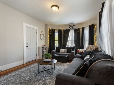 1037 Cove Road, New Bedford, Massachusetts, 3 Bedrooms Bedrooms, 6 Rooms Rooms,1 BathroomBathrooms,Residential Lease,For Rent,Cove Road,73395767