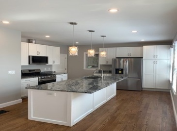 5 1/2 Edward St, Medford, Massachusetts, 3 Bedrooms Bedrooms, 6 Rooms Rooms,1 BathroomBathrooms,Residential Lease,For Rent,Edward St,73397448