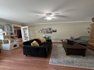 31 Weston, Waltham, Massachusetts, 2 Bedrooms Bedrooms, 4 Rooms Rooms,1 BathroomBathrooms,Residential Lease,For Rent,Weston,73397977 31 Weston, Waltham, Massachusetts, 2 Bedrooms Bedrooms, 4 Rooms Rooms,1 BathroomBathrooms,Residential Lease,For Rent,Weston,73397977