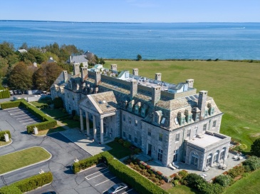 48 North Shore Drive, Dartmouth, Massachusetts, 2 Bedrooms Bedrooms, 6 Rooms Rooms,2 BathroomsBathrooms,Residential,For Sale,North Shore Drive,73398402