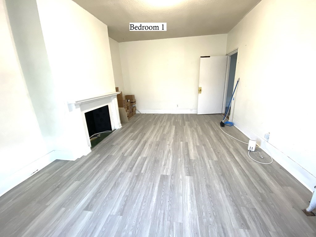 18 Glenville Ave, Boston, Massachusetts, 3 Bedrooms Bedrooms, 4 Rooms Rooms,1 BathroomBathrooms,Residential Lease,For Rent,Glenville Ave,73398451