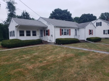 178 Spring Street, Bridgewater, Massachusetts, 3 Bedrooms Bedrooms, 6 Rooms Rooms,1 BathroomBathrooms,Residential Lease,For Rent,Spring Street,73398538