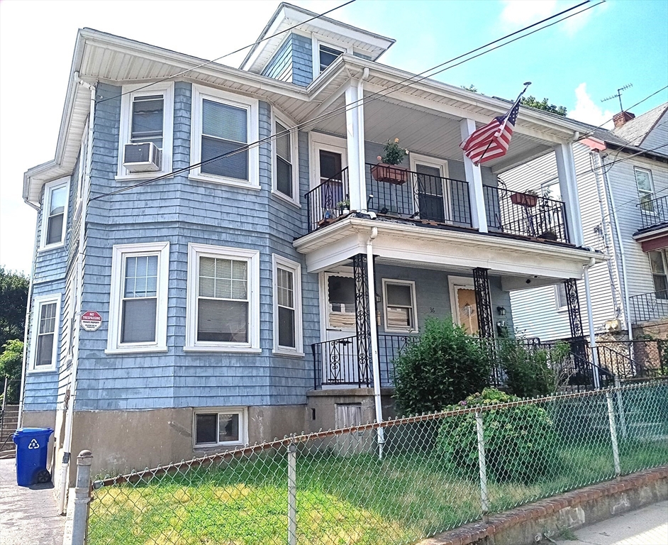 36 Bigelow St., Boston, Massachusetts, 2 Bedrooms Bedrooms, 5 Rooms Rooms,1 BathroomBathrooms,Residential Lease,For Rent,Bigelow St.,73399139
