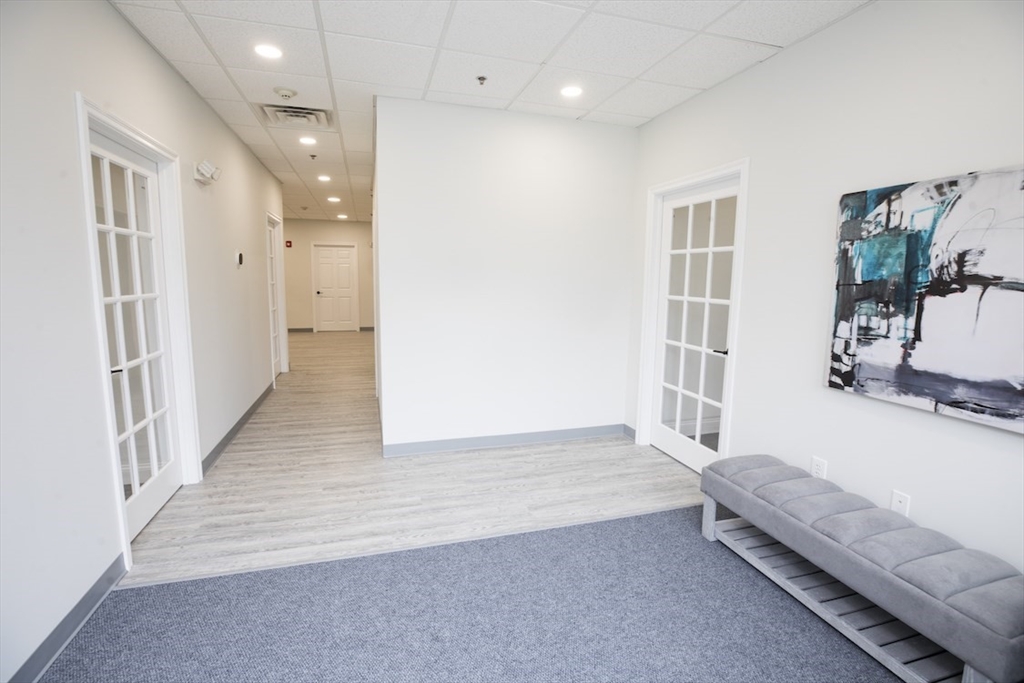 1011 Osgood St, North Andover, Massachusetts, ,Commercial Lease,For Rent,Osgood St,73399395