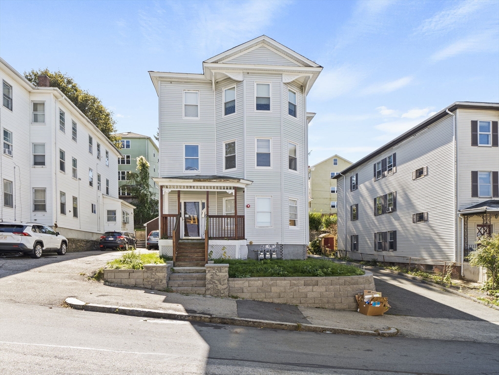 12 Alpine St, Worcester, Massachusetts, 4 Bedrooms Bedrooms, 7 Rooms Rooms,2 BathroomsBathrooms,Residential Lease,For Rent,Alpine St,73400014