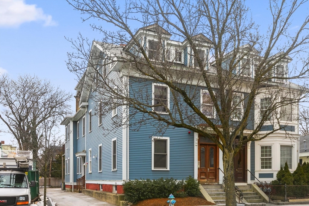210 Prospect Street, Cambridge, Massachusetts, 2 Bedrooms Bedrooms, 4 Rooms Rooms,1 BathroomBathrooms,Residential Lease,For Rent,Prospect Street,73400237