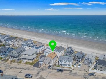 16 Manomet Avenue Sept-May, Hull, Massachusetts, 3 Bedrooms Bedrooms, 5 Rooms Rooms,2 BathroomsBathrooms,Residential Lease,For Rent,Manomet Avenue Sept-May,73400254