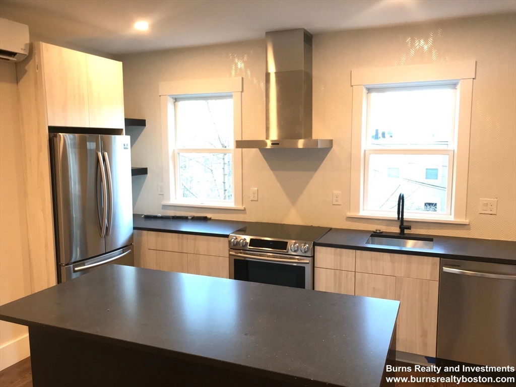 2 Gifford Place, Boston, Massachusetts, 3 Bedrooms Bedrooms, 8 Rooms Rooms,3 BathroomsBathrooms,Residential Lease,For Rent,Gifford Place,73400337