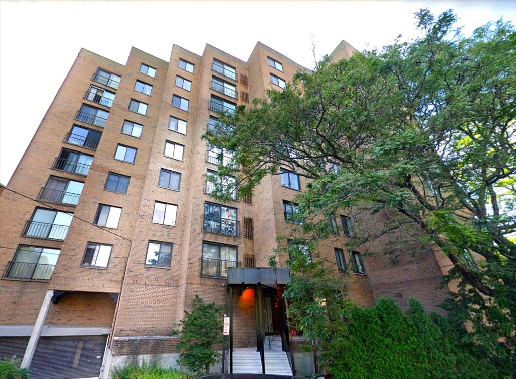 1243 Beacon St, Brookline, Massachusetts, 1 Bedroom Bedrooms, 4 Rooms Rooms,1 BathroomBathrooms,Residential Lease,For Rent,Beacon St,73400448